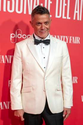 December 4, 2024, Madrid, Madrid, Spain: ALEJANDRO SANZ attends Vanity Fair Person of the Year Award 2024: Ã¢â‚¬oeALEJANDRO SANZÃ¢â‚¬Â at the NEOMUDEJAR MUSEUM on December 04, 2024 in Madrid, Spain. Madrid Spain - ZUMAc312 20241204_zsp_c312_018 Copyright: xOscarxManuelxSanchezx