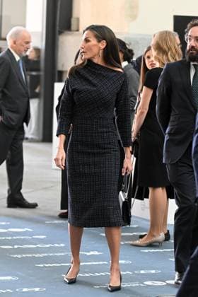 Queen Letizia presides over the commemoration of the 35th anniversary of El Mundo Queen Letizia on her arrival at the commemoration of the 35th anniversary of El Mundo and delivery of the XXII edition of the International Awards of El Mundo , on December 5, 2024, in Madrid Spain FAMOUS ANNIVERSARY EL MUNDO QUEEN José José Madrid Madrid Madrid Spain  Copyright: xJosÃ xOlivax 6387747