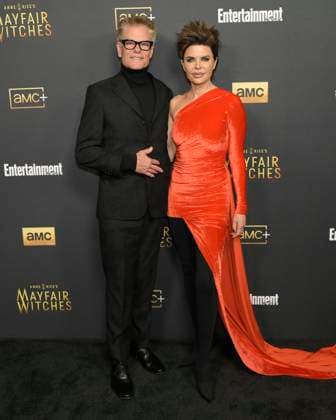 AMC s Anne Rice s Mayfair Witches S2 Red Carpet 05 December 2024 - Hollywood, California - Harry Hamlin and Lisa Rinna. AMC s Anne Rice s Mayfair Witches S2 Red Carpet at Masonic Lodge at Hollywood Forever Cemeter. Photo Credit: Billy Bennight AdMedia Hollywood California United States EDITORIAL USE ONLY  Copyright: xx BillyxBennightx admphotostwo905957