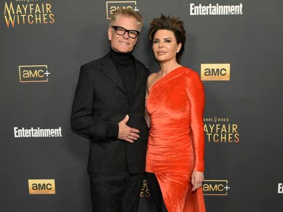 AMC s Anne Rice s Mayfair Witches S2 Red Carpet 05 December 2024 - Hollywood, California - Harry Hamlin and Lisa Rinna. AMC s Anne Rice s Mayfair Witches S2 Red Carpet at Masonic Lodge at Hollywood Forever Cemeter. Photo Credit: Billy Bennight AdMedia Hollywood California United States EDITORIAL USE ONLY  Copyright: xx BillyxBennightx admphotostwo905960