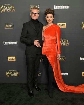 AMC s Anne Rice s Mayfair Witches S2 Red Carpet 05 December 2024 - Hollywood, California - Harry Hamlin and Lisa Rinna. AMC s Anne Rice s Mayfair Witches S2 Red Carpet at Masonic Lodge at Hollywood Forever Cemeter. Photo Credit: Billy Bennight AdMedia Hollywood California United States EDITORIAL USE ONLY  Copyright: xx BillyxBennightx admphotostwo905961