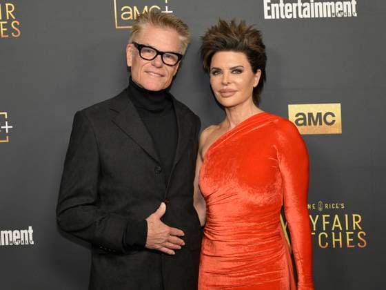 AMC s Anne Rice s Mayfair Witches S2 Red Carpet 05 December 2024 - Hollywood, California - Harry Hamlin and Lisa Rinna. AMC s Anne Rice s Mayfair Witches S2 Red Carpet at Masonic Lodge at Hollywood Forever Cemeter. Photo Credit: Billy Bennight AdMedia Hollywood California United States EDITORIAL USE ONLY  Copyright: xx BillyxBennightx admphotostwo905974