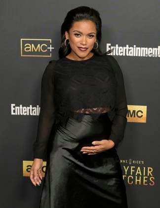 December 5, 2024, Hollywood, California, USA: Vivian Lamolli attends AMC s Anne Rice s Mayfair Witches Season 2 Red Carpet. Hollywood USA - ZUMAb173 20241205_aap_b173_180 Copyright: xBillyxBennightx