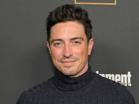 December 5, 2024, Hollywood, California, USA: Ben Feldman attends AMC s Anne Rice s Mayfair Witches Season 2 Red Carpet. Hollywood USA - ZUMAb173 20241205_aap_b173_161 Copyright: xBillyxBennightx