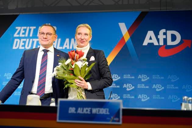 Bilder des Jahres 2024, News 12 Dezember News Themen der Woche KW49 News Bilder des Tages Präsentation des Kanzlerkandidaten der AfD, Alice Weidel, Tino Chrupalla Pressekonferenz der Bundessprecher Alice Weidel und Tino Chrupalla mit der Präsentation des Kanzlerkandidaten der AfD für die Bundestagswahl 2025 Berlin Berlin GER *** Presentation of the AfDs candidate for chancellor, Alice Weidel, Tino Chrupalla Press conference of federal spokespersons Alice Weidel and Tino Chrupalla with the presentation of the AfDs candidate for chancellor for the 2025 federal elections Berlin Berlin GER