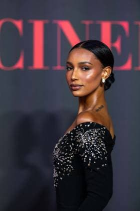 Women In Cinema Gala Arrivals - Jeddah Jasmine Tookes poses during the Women in Cinema event at the Jeddah Yacht Club, during the 4th edition of the Red Sea International Film Festival on December 06, 2024. Photo by Balkis Press ABACAPRESS.COM Jeddah Saudi Arabia  Copyright: xBalkisxPress ABACAx