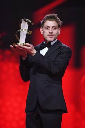 Marrakech Closing Ceremony Director Damian Kocur poses with the award for Under the Volcano during the Closing Ceremony during the 21st Marrakech International Film Festival in Marrakech, Morocco on December 07, 2024. Photo by Aurore Marechal ABACAPRESS.COM Marrakech Morocco  Copyright: xMarechalxAurore ABACAx