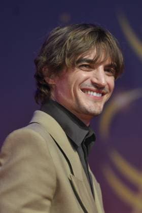 Marrakech Closing Red Carpet Niels Schneider attending the Closing Red Carpet during the 21st Marrakech International Film Festival in Marrakech, Morocco on December 07, 2024. Photo by Aurore Marechal ABACAPRESS.COM Marrakech Morocco  Copyright: xMarechalxAurore ABACAx