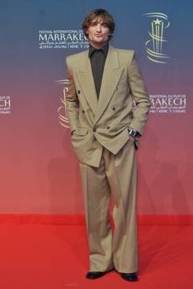 Marrakech Closing Red Carpet Niels Schneider attending the Closing Red Carpet during the 21st Marrakech International Film Festival in Marrakech, Morocco on December 07, 2024. Photo by Aurore Marechal ABACAPRESS.COM Marrakech Morocco  Copyright: xMarechalxAurore ABACAx
