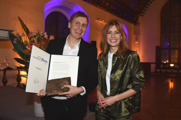 Till Reiners Cabaret artist Dieter Hildebrandt Prize Winner 2024 Eva Schulz Laudator Munich 09 12 2024 Old Town Hall Presentation of the Dieter Hildebrandt Prize 2024 to Till Reiners by City Director Marek Wiechers Laudator Eva Schulz, Munich