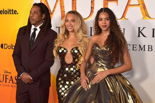 Entertainment Themen der Woche KW50 Jay-Z, mit Ehefrau Beyonce und Tochter Blue Ivy Carter bei der Weltpremiere des Kinofilms Mufasa: The Lion King Mufasa: Der König der Löwen im Dolby Theater. Los Angeles, 09.12.2024 *** Jay Z, with wife Beyonce and daughter Blue Ivy Carter at the world premiere of the movie Mufasa The Lion King Mufasa The Lion King at the Dolby Theater Los Angeles, 09 12 2024 Foto:xD.xStarbuckx xFuturexImagex mufasa_4430