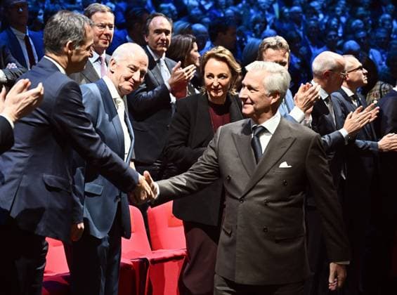 Outgoing Prime Minister Alexander De Croo and King Philippe - Filip of Belgium shake hands at the awards ceremony of the Enterprise of the Year (30th edition) and the Prize of the Flemish Government for the Scale-up of the Year ,Tuesday 10 December 2024, in Brussels.  ERICxLALMAND 107881692