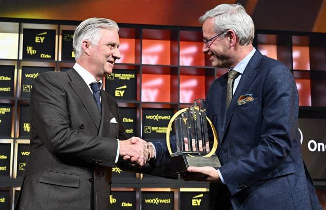 King Philippe - Filip of Belgium and X-Fab CEO Rudi De Winter pictured during the awards ceremony of the Enterprise of the Year (30th edition) and the Prize of the Flemish Government for the Scale-up of the Year ,Tuesday 10 December 2024, in Brussels.  ERICxLALMAND 107883612