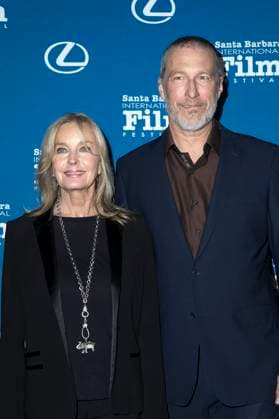 Bo Derek with husband John Corbett at the 17 Kirk Douglas Award for Excellence in Film ceremony at the 40 Santa Barbara International Film Festival at the Ritz Carlton Bacara Hotel Santa Barbara, 11 12 2024 Foto:xC.xVanxWagonerx xFuturexImagex douglas_4207