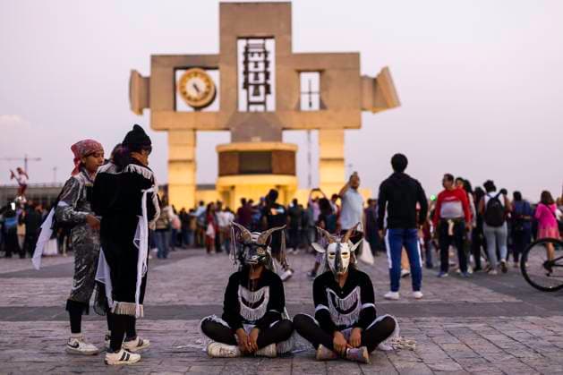 December 13, 2024: Mexico City, Mexico. To celebrate the day of the Virgin of Guadalupe, some indigenous peoples dance their traditional dances as an offering in the capital s basilica. - ZUMAl178 20241213_znp_l178_024 Copyright: xCristianxLeyvax