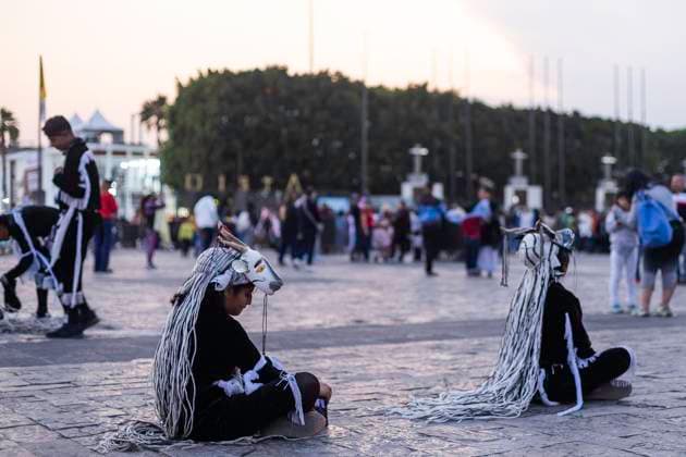 December 13, 2024: Mexico City, Mexico. To celebrate the day of the Virgin of Guadalupe, some indigenous peoples dance their traditional dances as an offering in the capital s basilica. - ZUMAl178 20241213_znp_l178_025 Copyright: xCristianxLeyvax