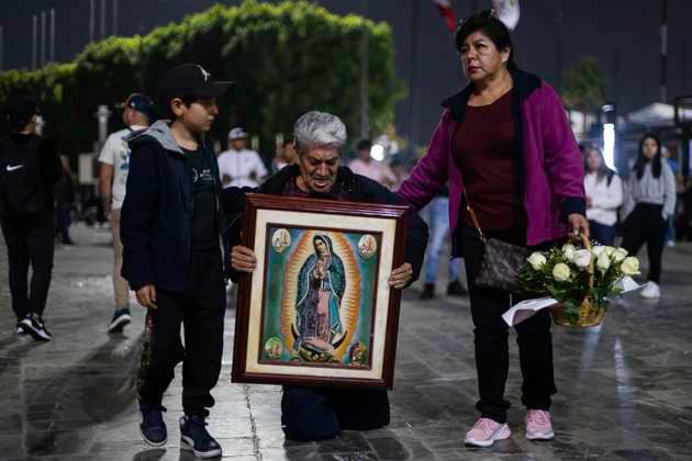 December 13, 2024: Mexico City, Mexico. To celebrate the Virgin of Guadalupe on her day, millions of pilgrims travel from all over Mexico to the Basilica in the country s capital. - ZUMAl178 20241213_znp_l178_031 Copyright: xCristianxLeyvax