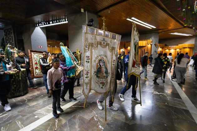 December 13, 2024: Mexico City, Mexico. To celebrate the Virgin of Guadalupe on her day, millions of pilgrims travel from all over Mexico to the Basilica in the country s capital. - ZUMAl178 20241213_znp_l178_036 Copyright: xCristianxLeyvax