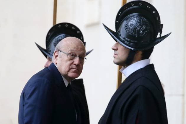 News Themen der Woche KW50 News Bilder des Tages December 12, 2024 - Vatican City. NAJIB MIKATI President of the Council of Ministers of the Lebanese, republic arrives in the courtyard of the Apostolic Building for the private audience with Pope Francis. EvandroInetti_via ZUMA Wire Vatican City State - ZUMAi15_ 20241213_zaf_i15_001 Copyright: xEvandroxInettix