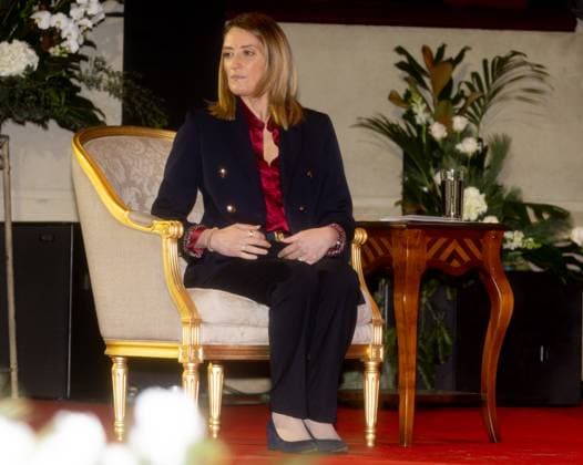 The President of the European Parliament, Roberta Metsola, receives the Forum Europe 2024 Award The President of the European Parliament, Roberta Metsola, during the ceremony in which she received the Forum Europe 2024 Award, at the Royal Palace of Madrid, on December 13, 2024, in Madrid Spain Metsola has received the recognition, for her political career, her contribution to the construction of Europe, her ties of friendship with Spain and her permanent vocation of service and commitment to strengthen the European Union, its traditional values and its strategic autonomy, according to Forum Europe 13 DECEMBER 2024 METSOLA Madrid Madrid Spain Copyright: xEduardoxParrax 6404493