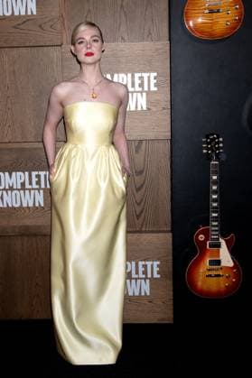 Bilder des Jahres 2024, Entertainment 12 Dezember Entertainment Themen der Woche KW50 A Complete Unknown New York Premiere Featuring: Elle Fanning Where: New York, New York, United States When: 13 Dec 2024 Credit: Janet Mayer INSTARimages.com EDITORIAL USE ONLY. NOT FOR USE BY NEWSPAPERS BASED IN THE UK. Copyright: xx instar54387709