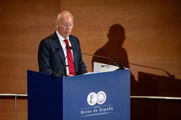 Mango owner Isak Andic dies at the age of 71 in a mountain accident FILE PHOTO The president and founder of Mango, Isak Andic, speaks during the award ceremony for the 8th Kingdom of Spain Iese Business Career Achievement Award, at the IESE Business School Barcelona North Campus, on March 18, 2024, in Barcelona, Catalonia, Spain King Felipe VI presented the eighth edition of the Kingdom of Spain Business Career Achievement Award to Isak Andic, co-founder and president of Mango, After almost four decades, he has managed to turn Mango into one of Spains most important multinationals in the fashion sector Mango currently has more than 2,560 stores in 115 countries and more than 14,000 employees. In 2022 it achieved an all-time record in sales  Copyright: xLorenaxSopÃªnax 6406558