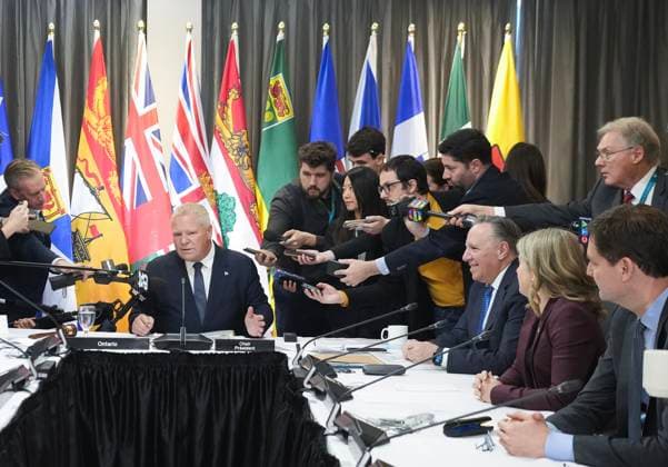 December 16, 2024, Toronto, On, CANADA: Ontario Premier Doug Ford, centre, is swarmed by the media as they ask him about finance Minister Chrystia Freeland resigning from Prime Minister Justin Trudeau s cabinet during the fall meetings of Canada s premiers hosted by Ontario in Toronto, Monday, Dec. 16, 2024. Toronto CANADA  - ZUMAc35_ 20241216_zaf_c35_020 Copyright: xNathanxDenettex
