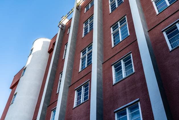 Haus des Volkes in Probstzella, Thüringen Das Haus des Volkes wurde auf Initiative des sozialreformerischen Industriellen Itting in den 1930er Jahren durch Architekten des Bauhauses Dessau entworfen. Copyright: xZoonar.com wolfgangxcezannex 22476308