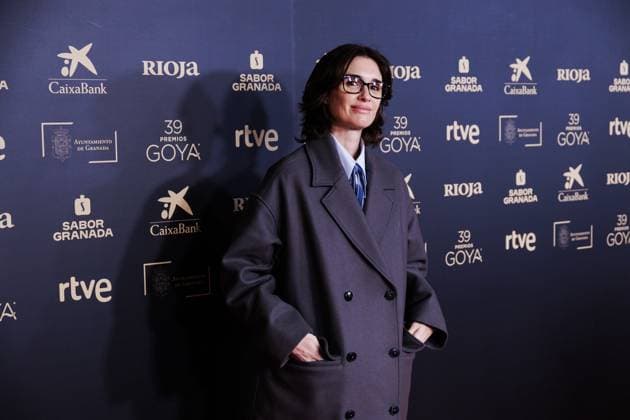 Entertainment Themen der Woche KW51 Bilder des Jahres 2024, Entertainment 12 Dezember Entertainment Bilder des Tages The Film Academy unveils the nominees for the 39th edition of the Goya Awards The actress and nominee for Best New Director at the Goya Awards, Paz Vega, poses after the presentation of the nominees for the 39th edition of the Goya Awards, at the Film Academy, on December 18, 2024, in Madrid Spain Natalia de Molina and Álvaro Cervantes are in charge of unveiling the names from Granada, where the awards ceremony will take place on February 8 For the first time in the history of these awards, the announcement of the nominations travels to the host city, against the backdrop of the Alhambra, the Alhambra, the announcement of the nominations travels to the host city of the gala, with the Alhambra as a backdrop A total of 209 Spanish films rele  Copyright: xCarlosxLujanx 6413792