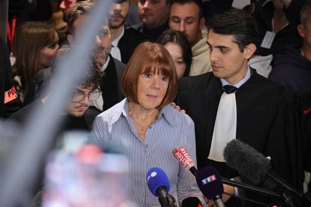 Bilder des Jahres 2024, News 12 Dezember Mazan rapes trial PHOTOPQR LA PROVENCE Dauphin Philippe Avignon 19 12 2024 Avignon, cour criminelle du Vaucluse Mazan rapes trial Dominique PELICOT , a 72-year-old retiree, is accused of drugging his wife Gisele with powerful anxiolytics without her knowledge and recruiting dozens of strangers , 50 in all, to rape her, over a ten-year period here Gisele Pelicot leaving the trial Avignon, France 19th December 2024 Mazan rapes trial Dominique Pelicot jailed for 20 years in landmark French mass rape trial Avignon Vaucluse France  Copyright: xPHOTOPQR LAxPROVENCE MAXPPPxDauphinxPhilippex 20241219PVL6252 20241219PVL6252