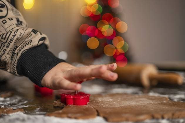 IMAGO Creative, Weihnachten, Food, Backen, Lebkuchen Selbstgebackene Lebkuchen in der Vorweihnachtszeit Homemade gingerbread making before Christmas. Copyright: imageBROKER PiotrxDziurman ibxpdz11958637.jpg