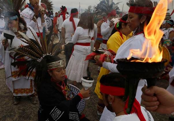 Dancers In Mexico Perform Pre-Hispanic Ceremony To Welcome Winter Solstice Dancers on the Cerro de la Estrella in Mexico City, Mexico, perform a pre-Hispanic ceremony and dance to welcome the winter solstice on December 21, 2024. Mexico City Mexico  Copyright: xGerardoxVieyrax originalFilename: vieyra-notitle241221_npKhp.jpg