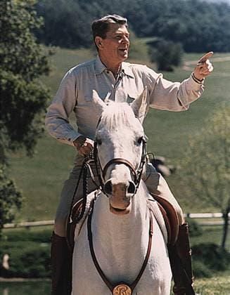 KRT US NEWS STORY SLUGGED: REAGAN-OBIT KRT PHOTO BY MIKE EVANS COURTESY RONALD REAGAN PRESIDENTIAL LIBRARY (June 4) Former President Ronald Reagan rides his horse El Alamein at Rancho Del Cielo, California, in 1999. (mvw) 2004 CA USA EDITORIAL USE ONLY Copyright: xx 1006315 MIKExEVANSx krtphotoslive132594