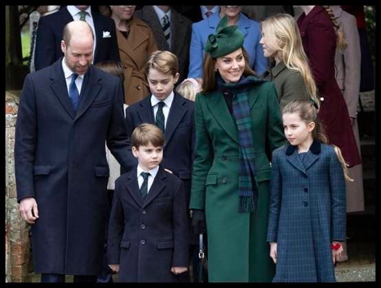 . 25 12 2024. Sandringham , United Kingdom. Prince William, Kate Middleton and their children Prince George, Princess Charlotte and Prince Louis leaving the Christmas Day church service in Sandringham, United Kingdom.  xStephenxLockx xi-Imagesx IIM-25637-0078