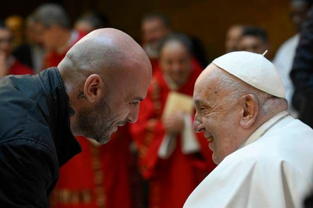 News Themen der Woche KW52 News Bilder des Tages ITALY - POPE FRANCIS CELEBRATES MASS FOPR PRISONERS IN THE REBIBBIA NEW COMPLEX PRISON IN ROME - 2024 12 26 Italy, Rome, Vatican, 2024 12 26 Pope Francis celebrates mass for prisoners in the Rebibbia New Complex Prison in Rome, Italy. Before he opened the Holy Door of the church of the prison for the 2025 Jubilee of Hope. ‘I wanted the second Holy Door I open to be here at a prison,’ Pope Francis explained. For the Jubilee of Hope, the first Door to be opened was in St. Peter’s Basilica, then, for the first-time ever, the Pope inaugurated the Jubilee with a Holy Door at a prison EDITORIAL USE ONLY - NO BOOKS Copyright: xVATICANxMEDIAxxx xCPPx