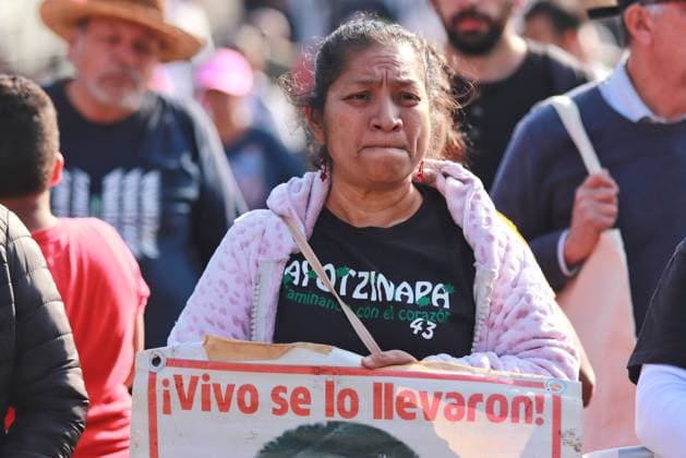 Relatives of the 43 missing students from Ayotzinapa take part during a demonstration from the Glorieta de Peralvillo to the Basilica of Guadalupe. on December 26, 2024 in Mexico City, Mexico. Mexico City Mexico - ZUMAe321 20241226_zia_e321_039 Copyright: xCarlosxSantiagox