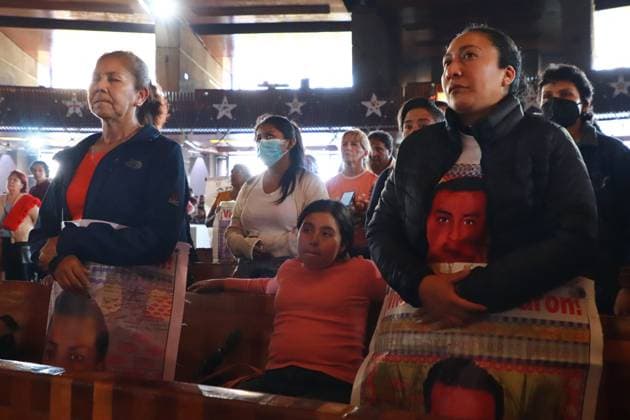 Relatives Of The 43 Missing Students Rally - Mexico City Relatives of the 43 missing students from Ayotzinapa during a holy mass in honor of the students disappeared at Basilica of Guadalupe. Mexico City, Mexico, December 26, 2024. Photo by Carlos Santiago Eyepix Group ABACAPRESS.COM. Mexico City Mexico  Copyright: xEyepix ABACAx