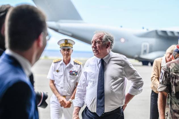 News Themen der Woche KW01 News Bilder des Tages Visit of the Prime Minister FB to Reunion Island Prime Minister Francois bayrou spent less than a day in reunion this tuesday, december 31, after his quick visit to mayotte to meet the victims of cyclone Chido which ravaged the island 312676 2024 12 31 Bayrou, François  Copyright: xPierrexMarchalx xAnakaoPressx xStarfacex STAR_312676_081