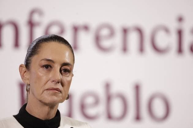 President Sheinbaum News Conference - Mexico Mexico’s President, Claudia Sheinbaum speaking during a briefing conference at National Palace. on January 2, 2025 in Mexico City, Mexico. Photo by Luis Barron Eyepix Group ABACAPRESS.COM Mexico City Mexico  Copyright: xBarronxLuis Eyepix ABACAx