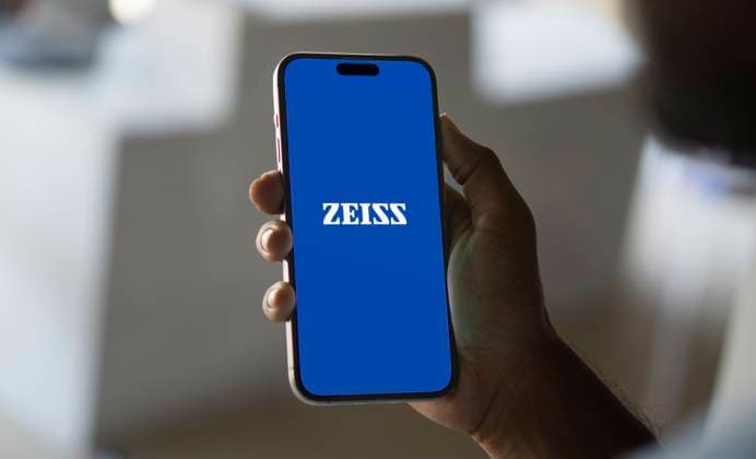 Dhaka, Bangladesh 13 Nov 2024:Zeiss logo on smartphone. Dhaka, Bangladesh 13 Nov 2024:Zeiss logo on smartphone. Copyright: xZoonar.com Md.MamunxMiahx 22568160