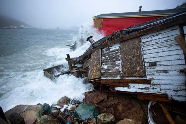 January 5, 2025, St. John s, Nl, CANADA: Damage from the storm is shown historic Outer Battery of St. John s on Sunday, January 5, 2025. More than 9,000 Newfoundland Power customers are in the dark Sunday as the province faces a heavy winter storm and strong winds...Environment Canada has issued weather warnings for the majority of Newfoundland and parts of Labrador, with snow, rain and high winds forecast through the day into Monday morning. St. John s CANADA  - ZUMAc35_ 20250105_zaf_c35_015 Copyright: xPaulxDalyx