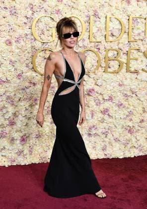 Miley Cyrus attends the 82nd Annual Golden Globe Awards at The Beverly Hilton on January 05, 2025 in Beverly Hills, California. Photo: Casey Flanigan imageSPACE MediaPunch Copyright: xCaseyxFlanigan imageSPACEx MediaPunchx