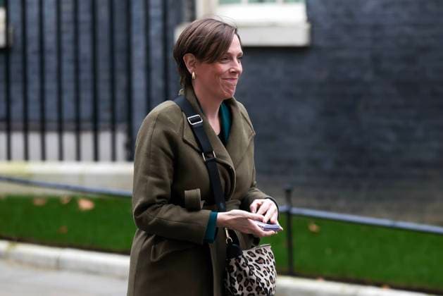 . 08 01 2025. London, United Kingdom. Jess Phillips departs Downing.Street Jess Phillips departs Downing. Street ahead of Prime Minister Keir Starmer for PMQs at the House of Commons.  xMartynxWheatleyx xi-Imagesx IIM-25654-0004