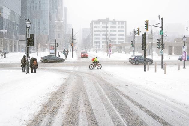 January 8, 2025, Montreal, Quebec, Canada: Views from the streets in Montreal in winter time Montreal Canada - ZUMAs278 20250108_zip_s278_008 Copyright: xSerkanxSenturkx