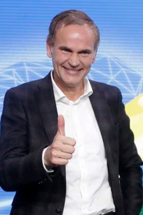 Konzern CEO VW Porsche Oliver Blume, bei das Das Goldene Lenkrad 2022, Preisverlehung in Berlin, Roter Teppich, Berlin Deutschland, Germany *** Group CEO VW Porsche Oliver Flower, at the the Golden Steering wheel 2022, Price slippage in Berlin, Red Carpet, Berlin Germany, Germany