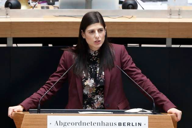 Derya Caglar, SPD, Speech in the 75 Plenary session Berlin House of Representatives, State parliament, Berlin, Berlin Germany, Germany