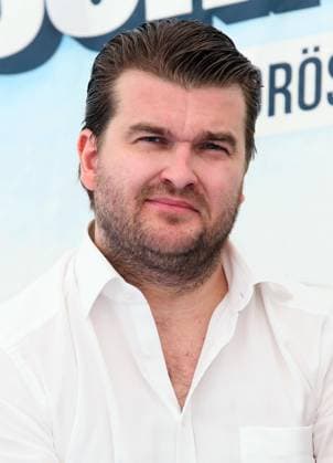 Gregor Nebel, Sohn von Carmen Nebel, auf der Pressekonferenz zum SchlagerOlymp - Das groesste Schlager Open Air in Berlin - Luebars am 10.08.2019 Berlin Germany *** Gregor Fog, Son from Carmen Fog, at the Press conference to Schlagerolymp the largest Schlager Open Air in Berlin Luebars on 10 08 2019 Berlin Germany