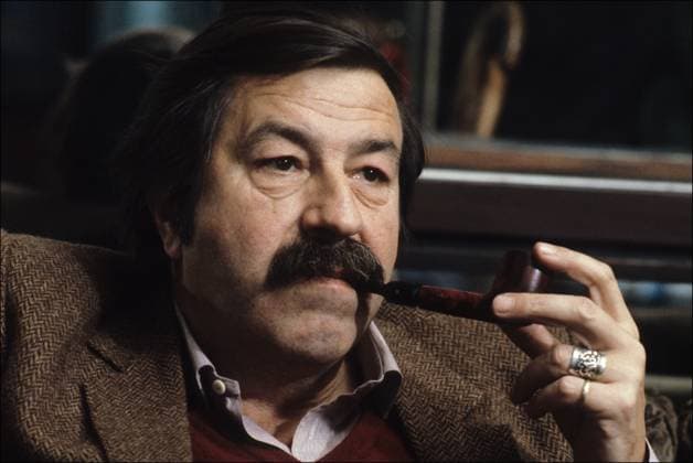 Archivbilder der Woche KW02 Günter Grass (born in 1927), Günter Grass (born in 1927), German writer, 1981. !!! SPECIAL PRICE!!! !!! SPECIALE PRIJS !!! !!! PRIX SPECIAL !!! IMAGES USERS WITH CONTRACT PAY FOR THIS IMAGE 75 EURO. USERS WITHOUT CONTRACT PAY THE USUAL SABAM PRICE ACCORDING TO THEIR CATEGORY !! BEELDGEBRUIKERS MET KONTRAKT BETALEN VOOR DIT BEELD 75 EURO. BEELDGEBRUIKERS ZONDER KONTRAKT BETALEN HET GEBRUIKELIJKE SABAM-TARIEF VAN HUN CATEGORIE !! LES UTILISATEURS D IMAGES AVEC CONTRAT PAIENT POUR CETTE IMAGE 75 EURO. LES UTILISATEURS D IMAGES SANS CONTRAT PAIENT LE TARIF SABAM USUEL DE LEUR CATEGORIE !!  Copyright: xJean-RégisxRoustanx