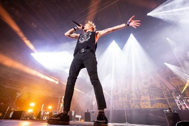 Entertainment Themen der Woche KW02 Entertainment Bilder des Tages January 11, 2025, Victoria, British Columbia, Canada: Sum 41 performing at the Save-On-Foods Memorial Arena during the first show of their last tour in Victoria, British Columbia. Victoria Canada - ZUMAw171 20250111_znp_w171_001 Copyright: xRyanxWalterxWagnerx