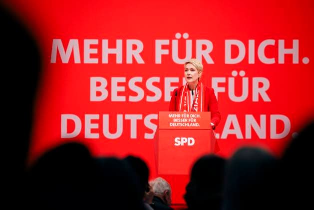 Manuela Schwesig, Ministerpraesidentin des Landes Mecklenburg-Vorpommern, aufgenommen im Rahmen des Bundesparteitages der SPD in Berlin, 11.01.2025. Berlin Deutschland *** Manuela Schwesig, State Premier of Mecklenburg-Western Pomerania, pictured at the SPD federal party conference in Berlin, 11 01 2025 Berlin Germany Copyright: xFelixxZahnx